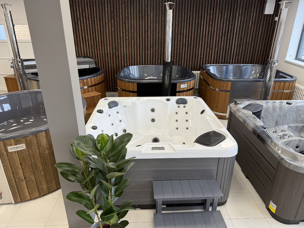 Showroom Lipník 6